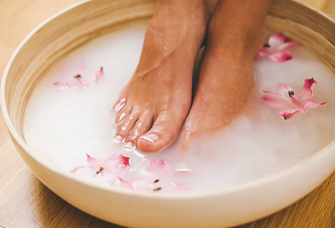 3 Best Foot Baths to Remove Toxins at Home